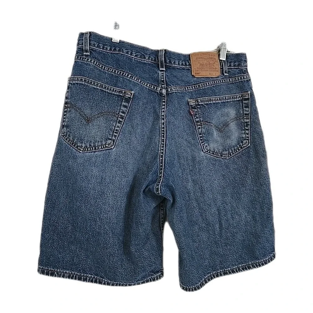 Levi's 550‎ Men's Blue Denim Shorts Distressed Relaxed Fit Size 36